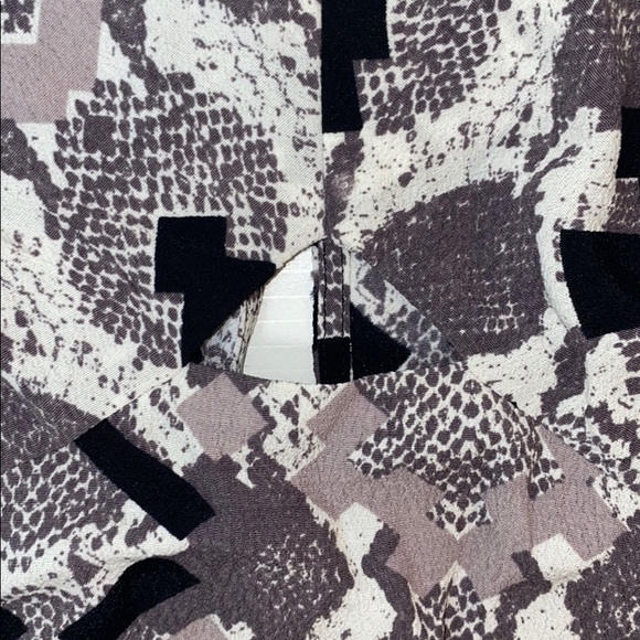 French Connection Cami top 🦈 - Picture 5 of 6